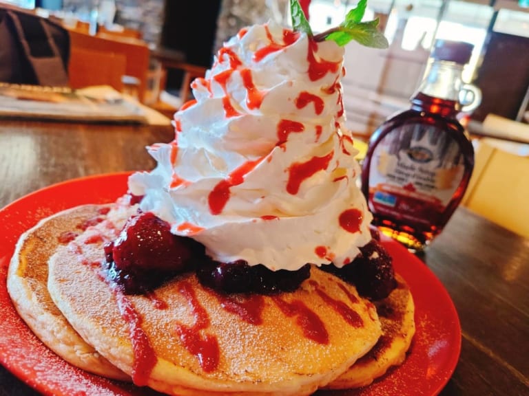 【宇都宮市】自分を甘やかしたい時にオススメ！東戸祭の「PANCAKE FACTORY」で盛りだくさんランチとパンケーキを食べてきた。うつのみやグルメ紀行。カフェの旅♪ 宇都宮市